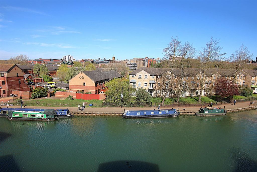 Property photo 2 of 12 Img_9701.Jpg