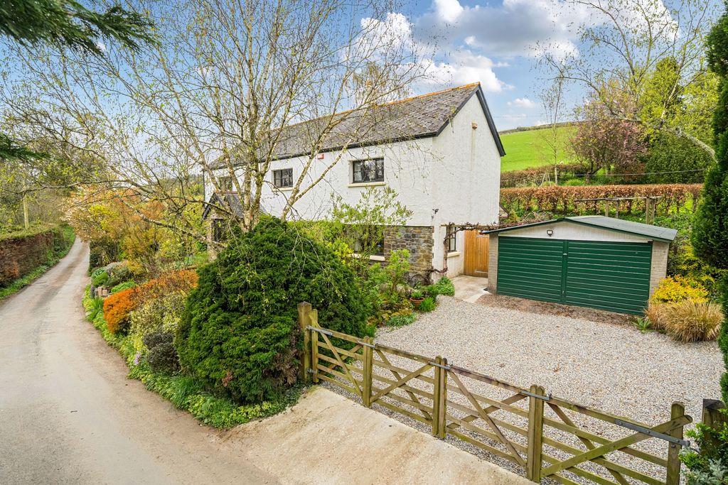 Property photo 3 of 21 1430339-2-69d78d1c21Bf3-Arw-1