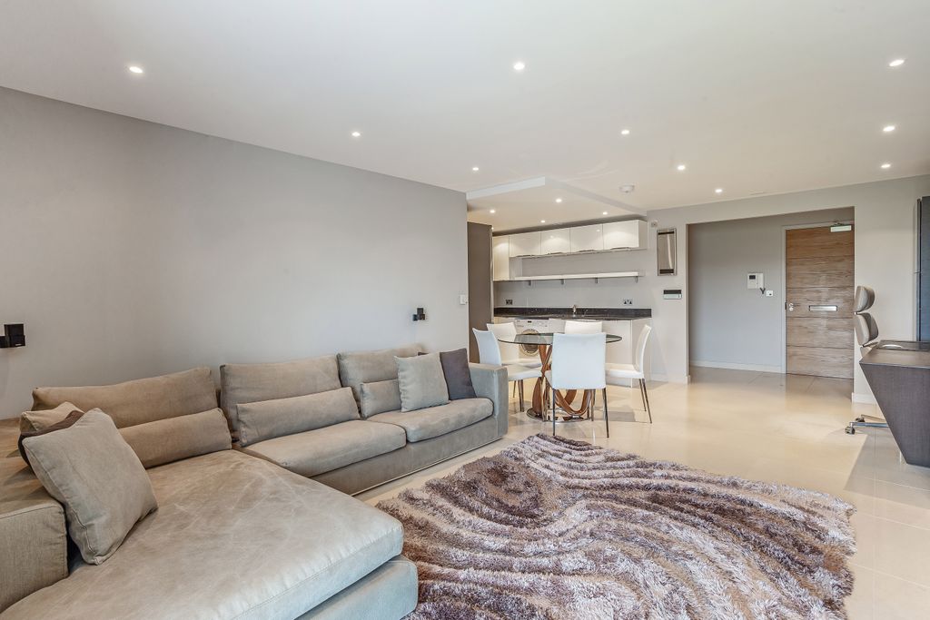 Additional image 13 of 2 bed flat for saleAlexandra Terrace, Guildford GU1