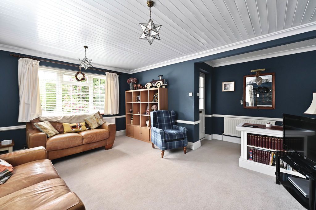 Property photo 3 of 18 Photo 8