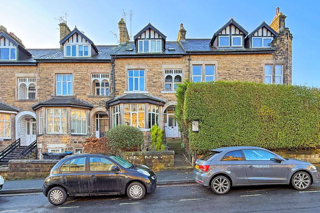 Property photo 1 of 5