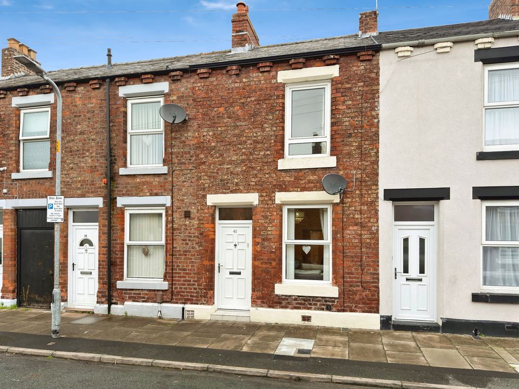 Property photo 1 of 12