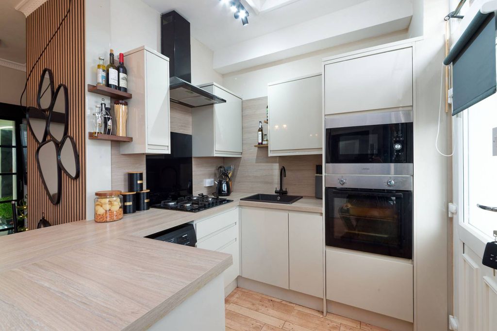 Additional image 5 of 1 bed flat for saleBoydfield Avenue, Prestwick, South Ayrshire KA9