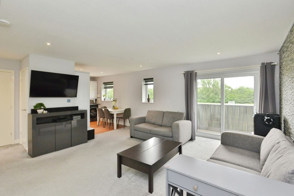 Property photo 2 of 14 Pbox-Img.Jpg
