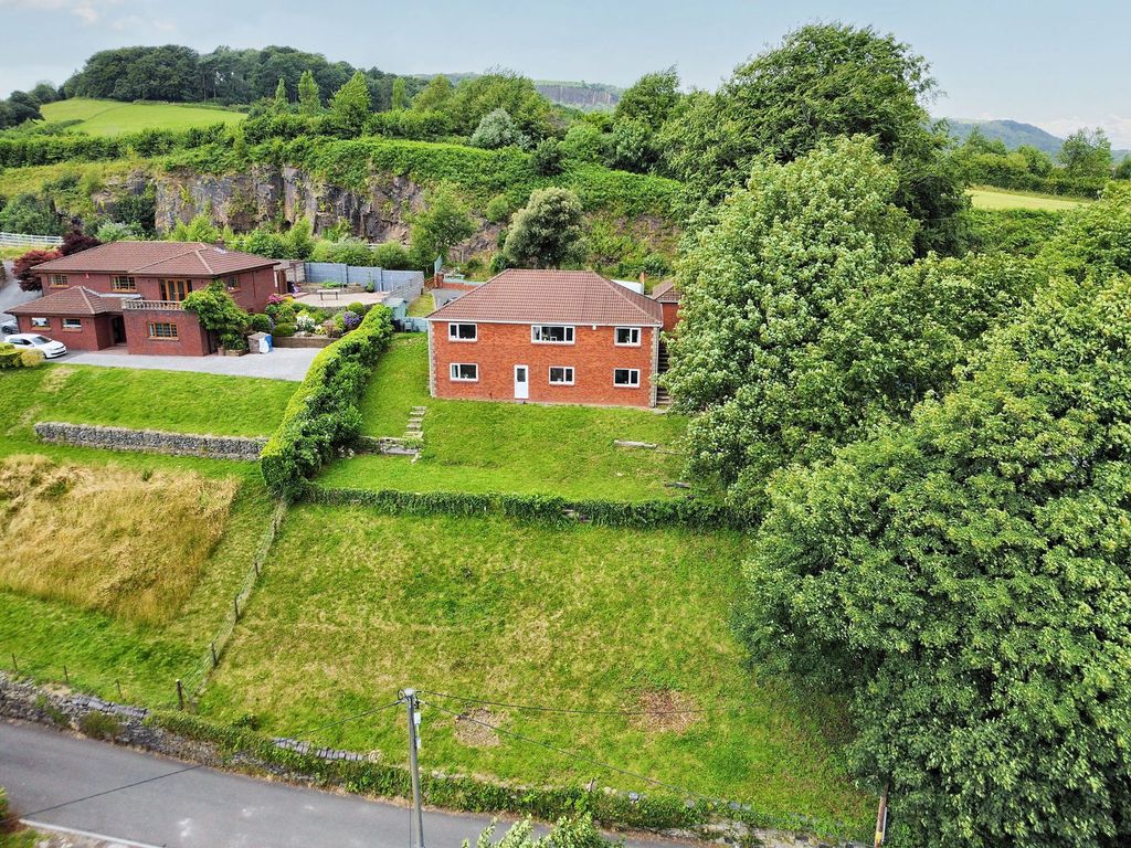 Property photo 3 of 48