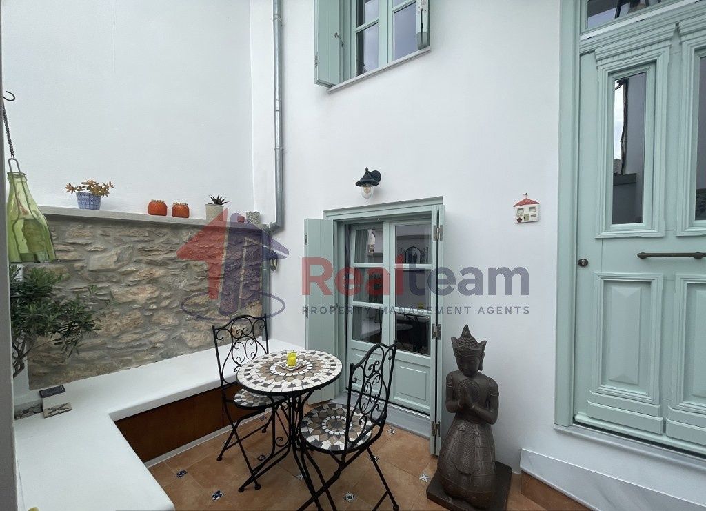 Property photo 2 of 30