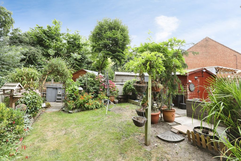 Property photo 2 of 20 Pbox-Img.Jpg