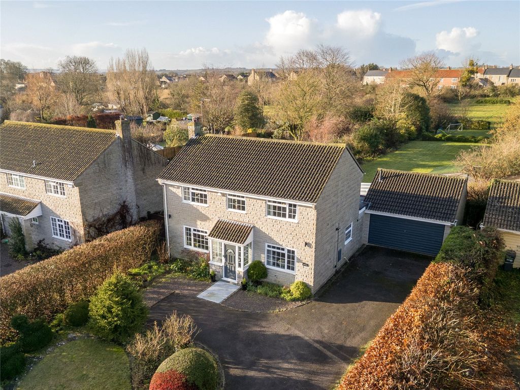 Property photo 1 of 43 Picture No. 52