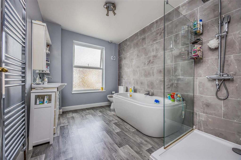 Property photo 3 of 20 21 Toronto Road, Fratton-Small-Porticomarketing-So