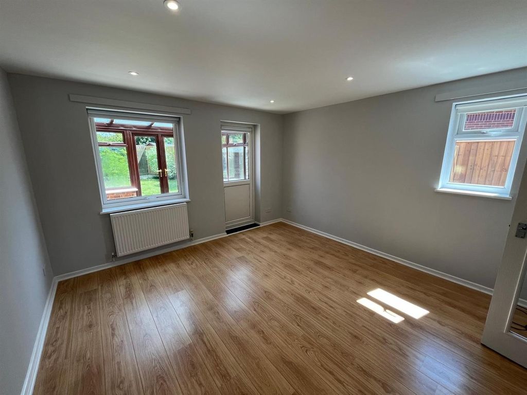 Property photo 2 of 11 3.Jpg