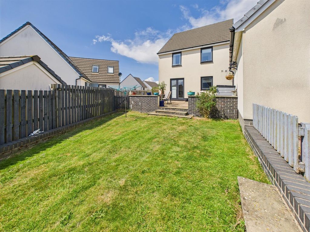 Property photo 2 of 28 Cam02295G0-Pr0246-Still026.Jpg