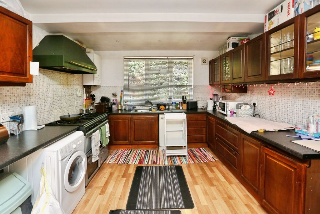 Property photo 3 of 26