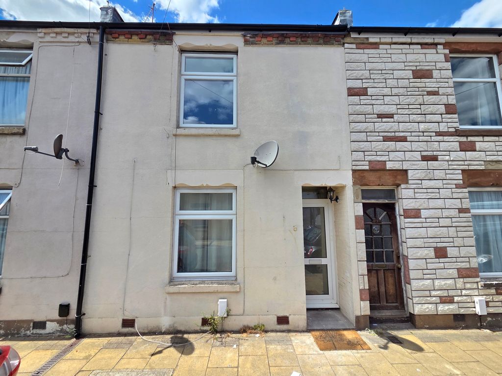 Property photo 1 of 11 Image