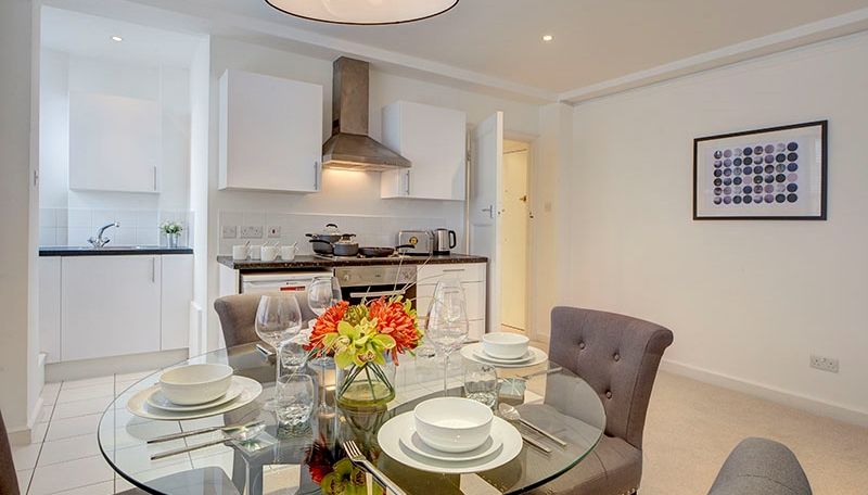 Property photo 1 of 6 1 Bed Flat To Rent Hill Street, Mayfair W1J