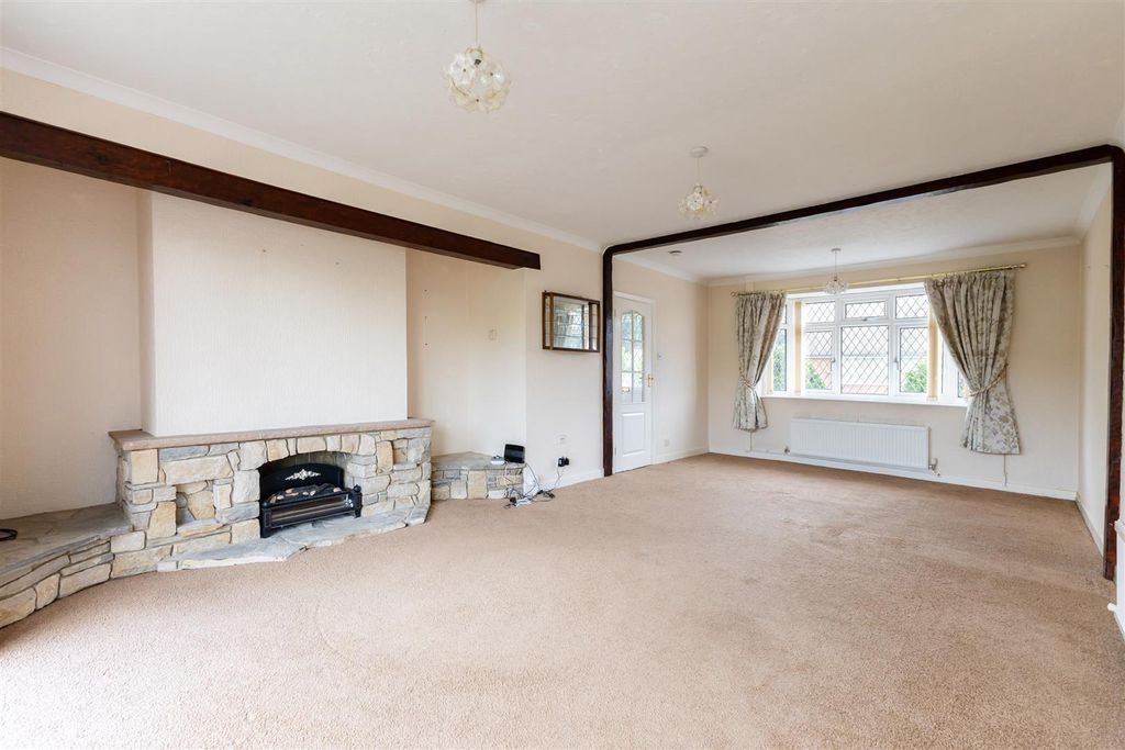Property photo 2 of 21 Untitled-1858.Jpg