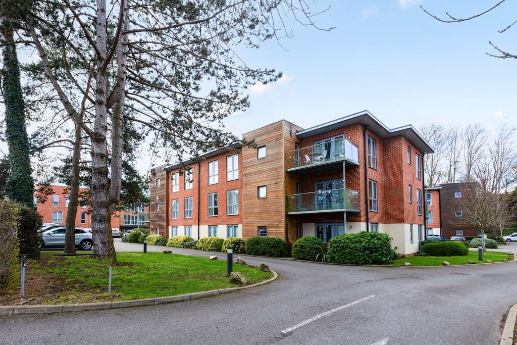 Property photo 1 of 6