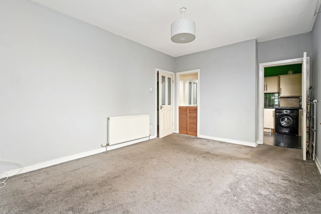 Property photo 3 of 18 Property Image 3
