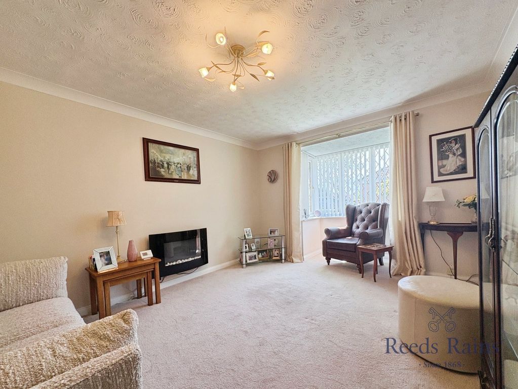 Property photo 2 of 10 Picture No. 14