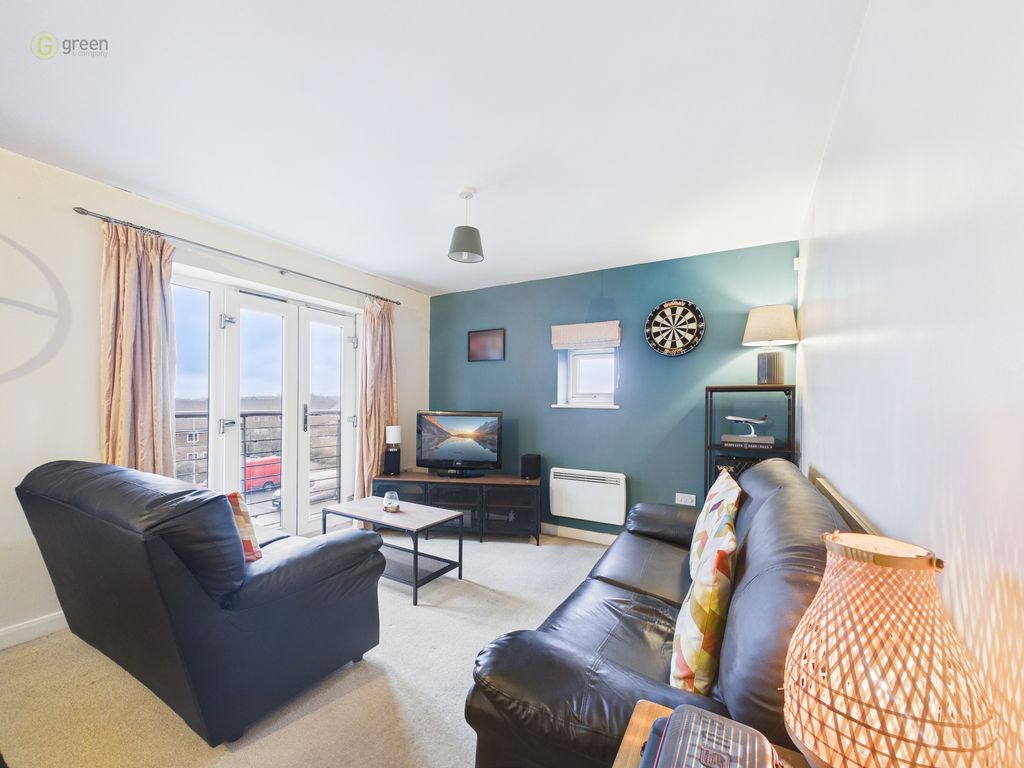 Property photo 2 of 14 Cam05591G0Pr0136Still002