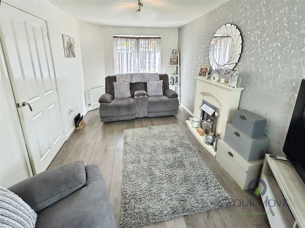 Property photo 2 of 14 Lounge