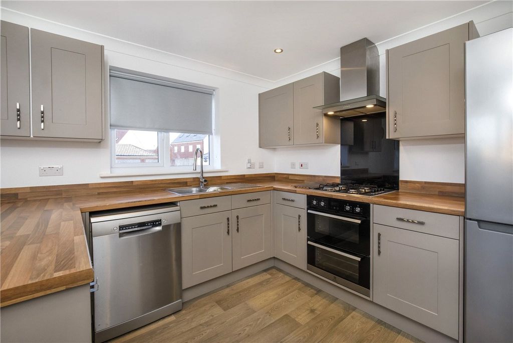 Property photo 2 of 17 Picture No. 02