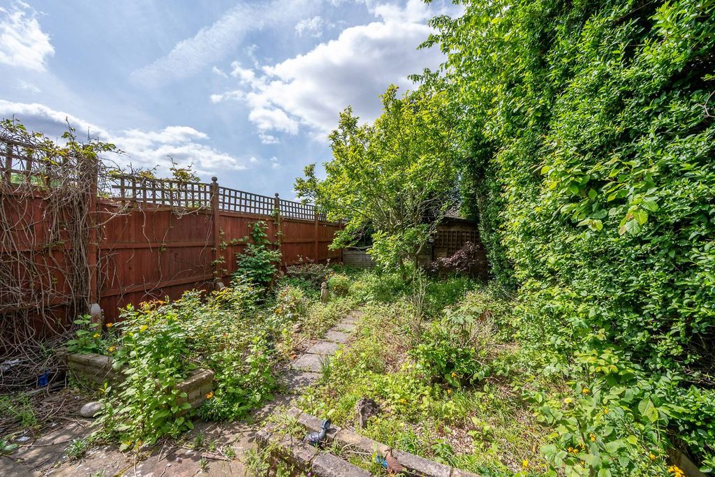 Property photo 3 of 5