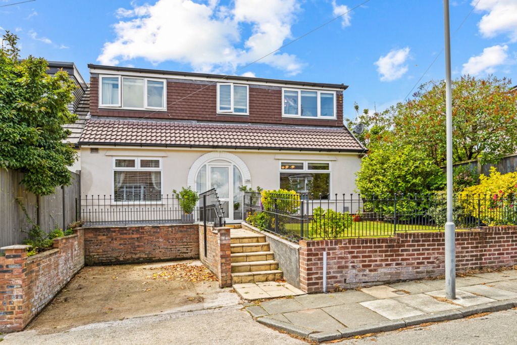Property photo 1 of 33