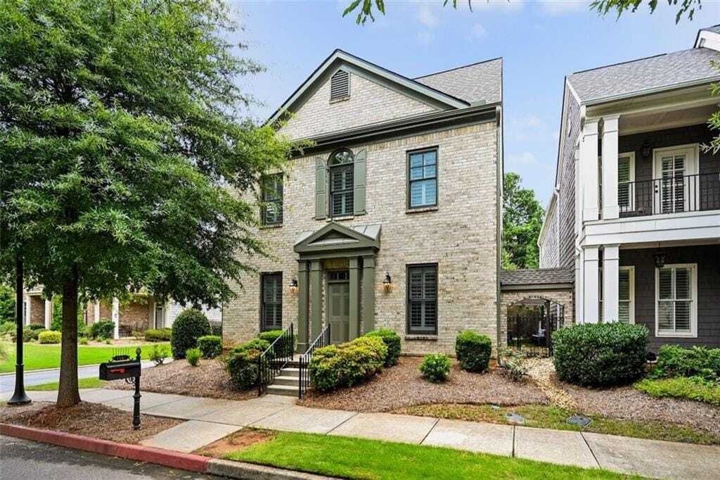 Property photo 1 of 30