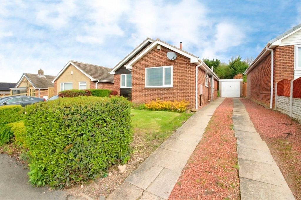 Property photo 1 of 19 Outside