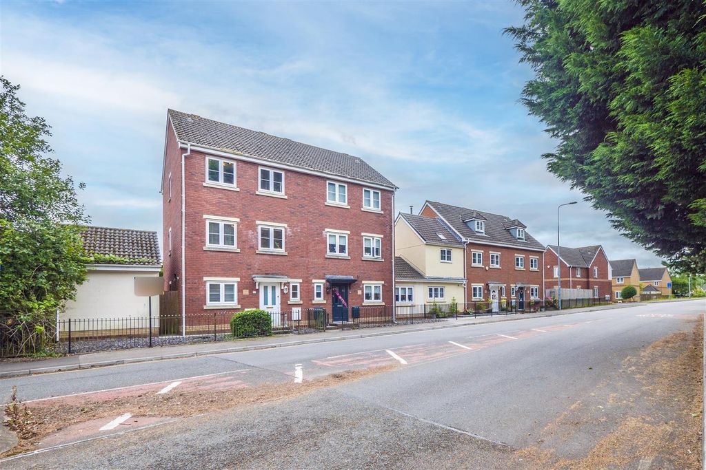 Property photo 1 of 26 P2033346.Jpg