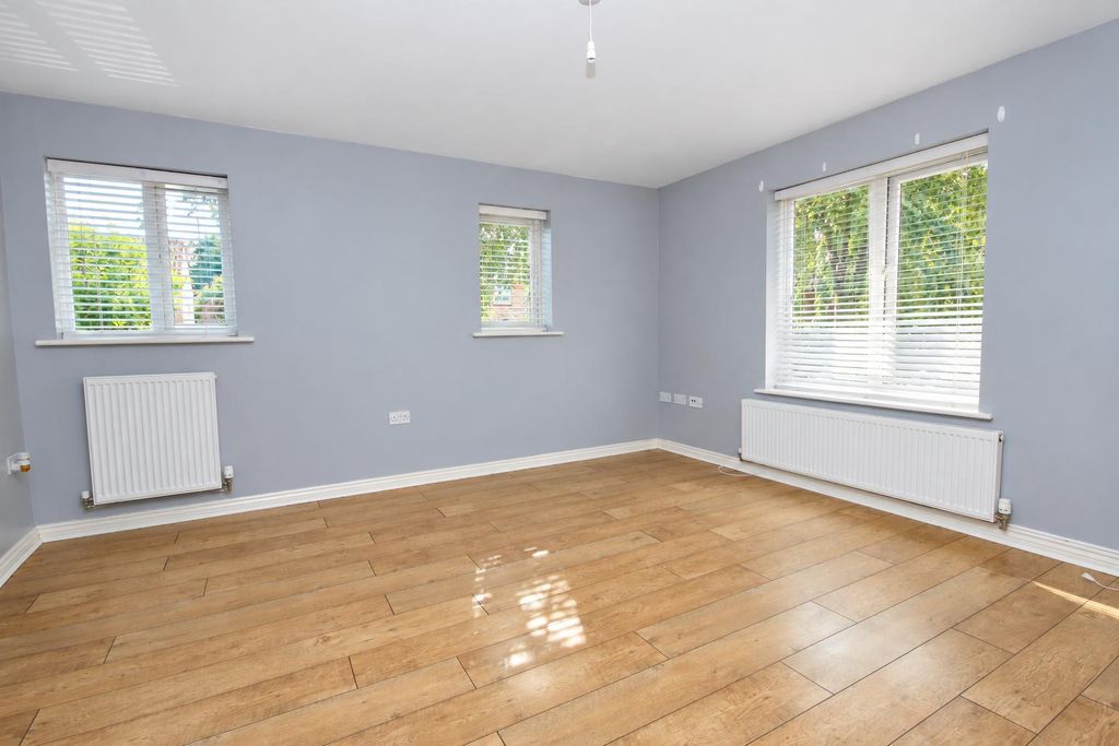 Property photo 3 of 13 403Ebeb1-Fb94-4Fe9-A4c9-Af77Ae203888.Png