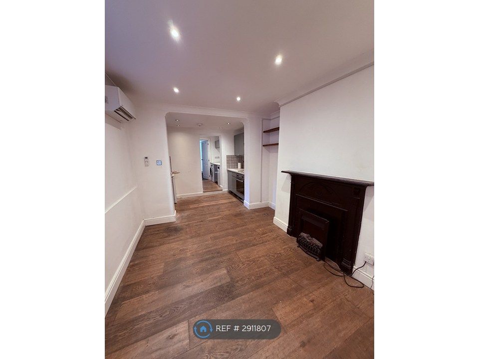 Property photo 1 of 6 Open Plan Kitchen/Living Room