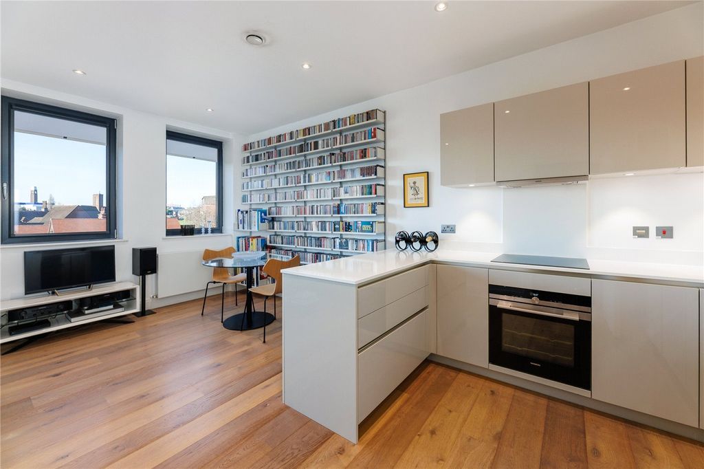 Property photo 3 of 6 Picture No. 05