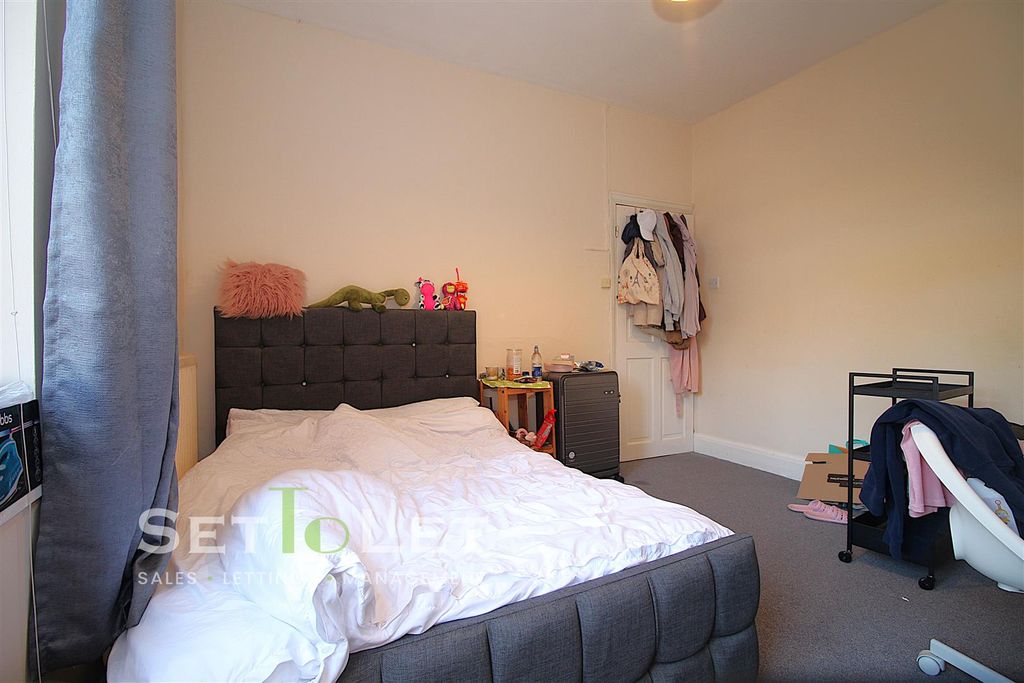 Property photo 3 of 16 Img_8411.Jpg