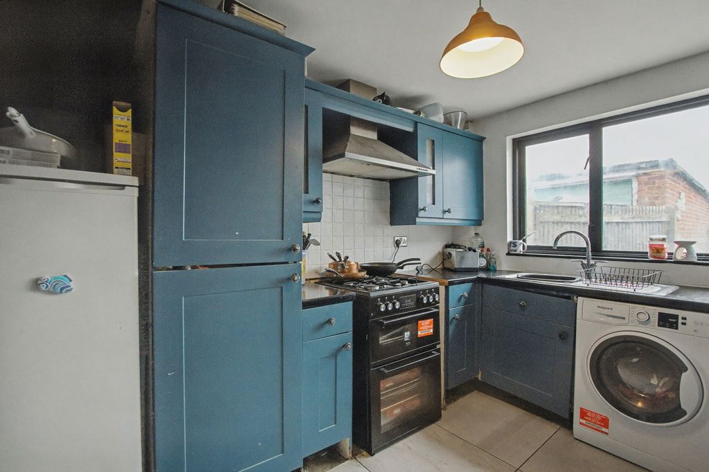 Property photo 3 of 20