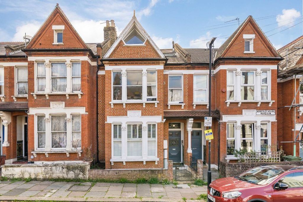 Property photo 1 of 7
