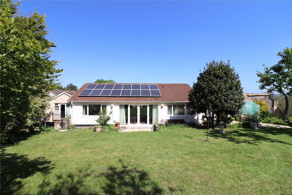 Property photo 2 of 40 Picture No. 33