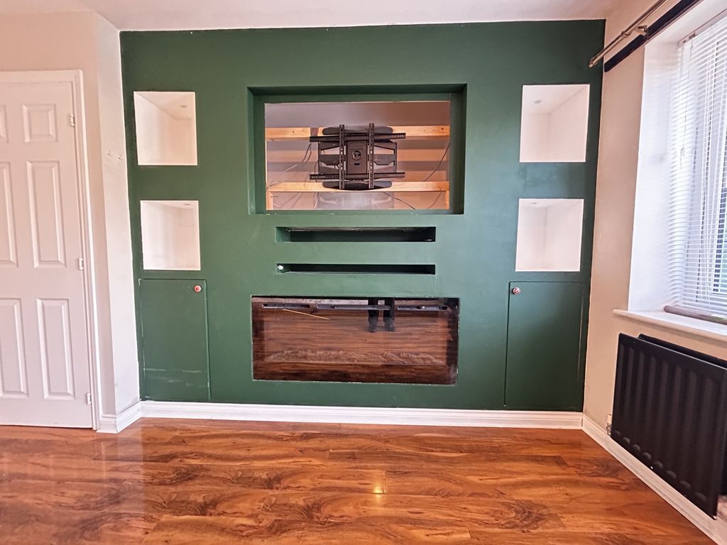 Property photo 3 of 11 Img_3876