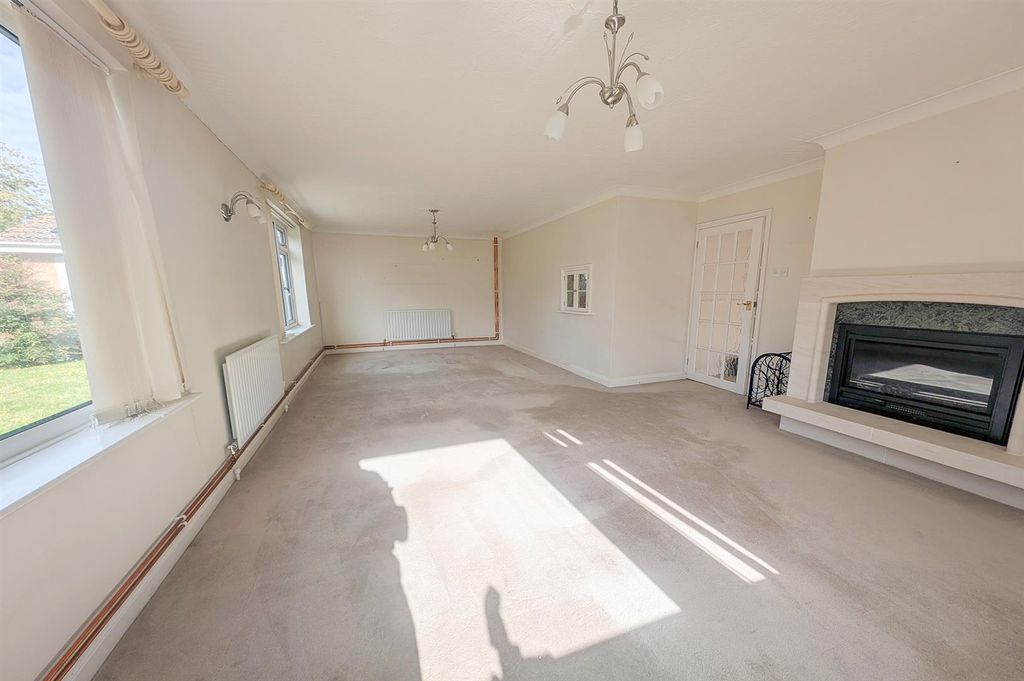 Property photo 2 of 10 Living Room.Jpg