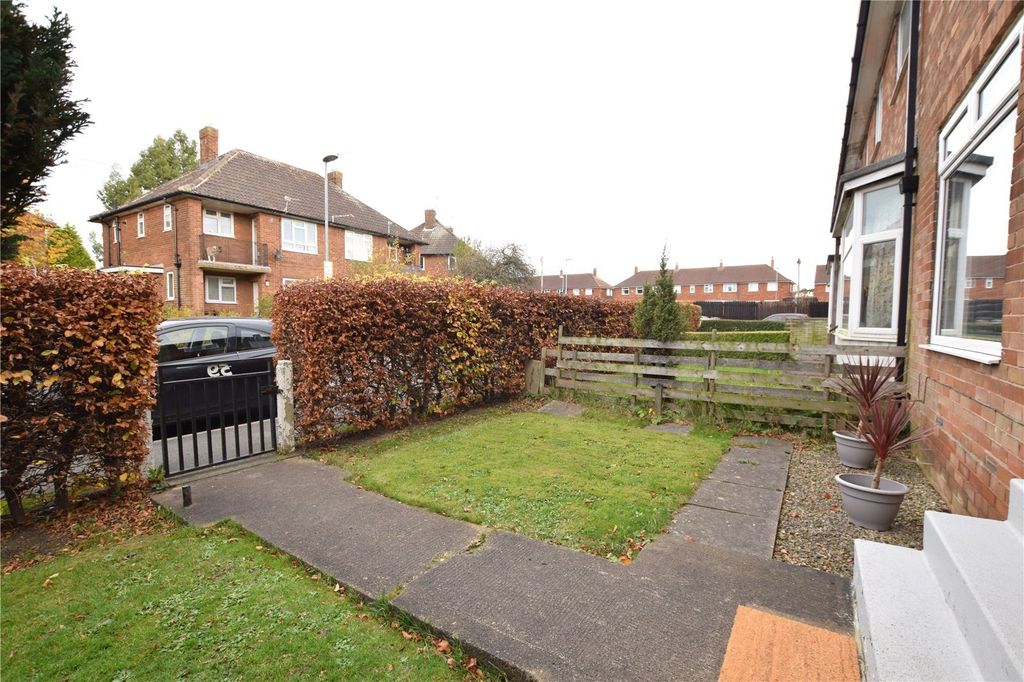 Property photo 2 of 14 Picture No. 11