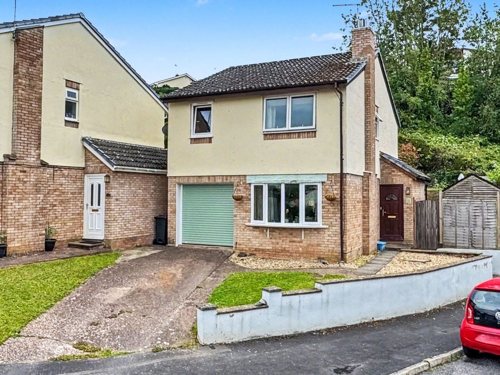 Property photo 1 of 19