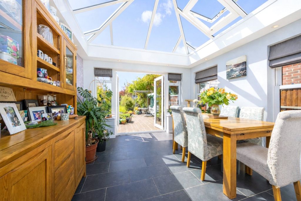 Property photo 3 of 20 Picture No. 35