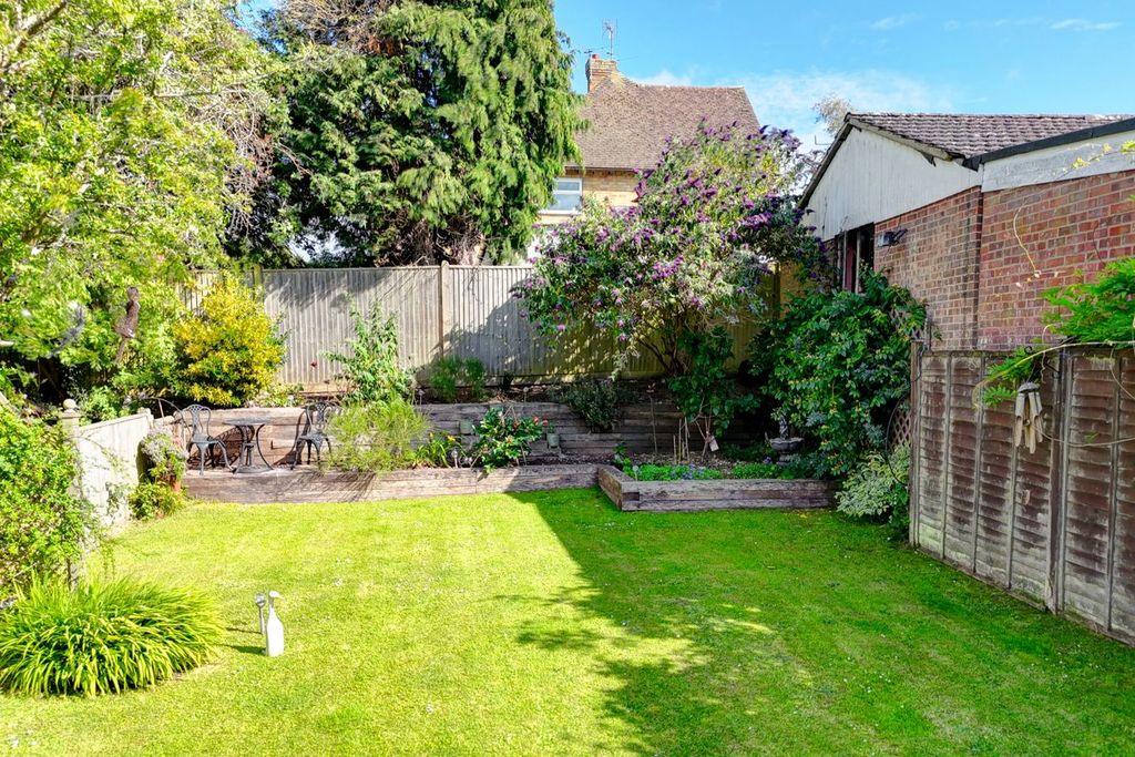 Property photo 3 of 27