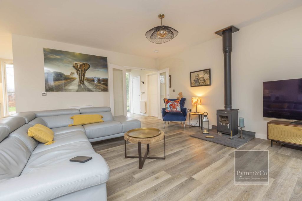 Property photo 3 of 26