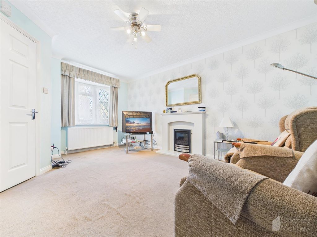 Property photo 3 of 18 Cam02365G0-Pr0391-Still002.Jpg