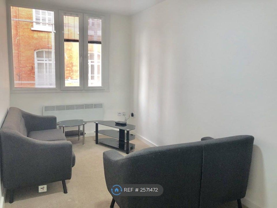 Property photo 2 of 6 Lounge