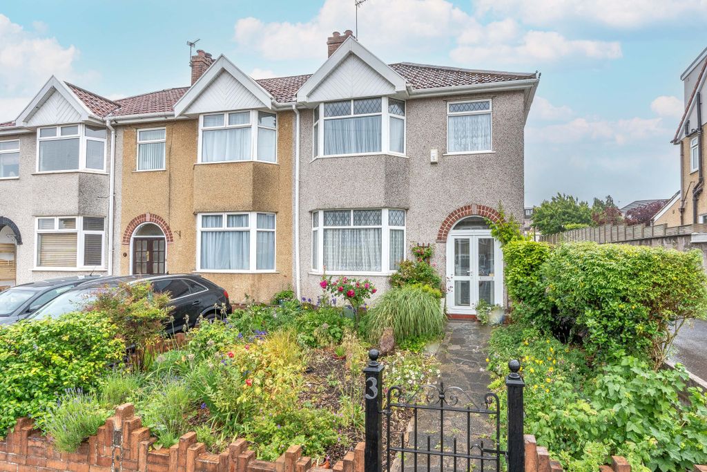 Property photo 2 of 18 2
