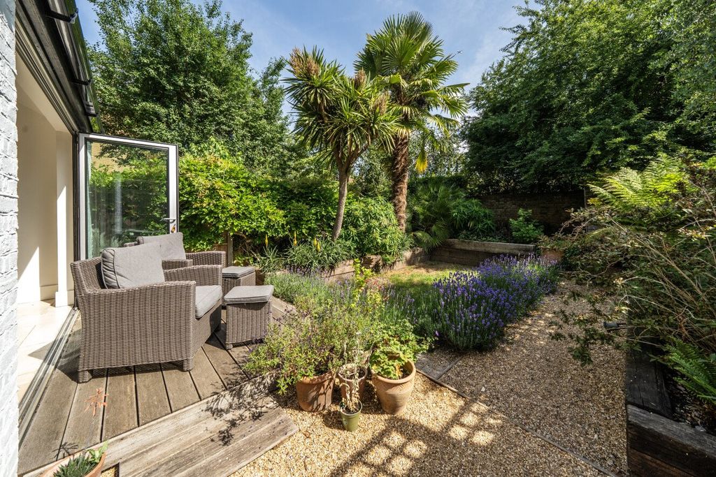 Property photo 3 of 19 Picture No. 20