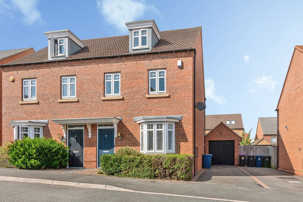 Property photo 1 of 18 Pbox-Img.Jpg