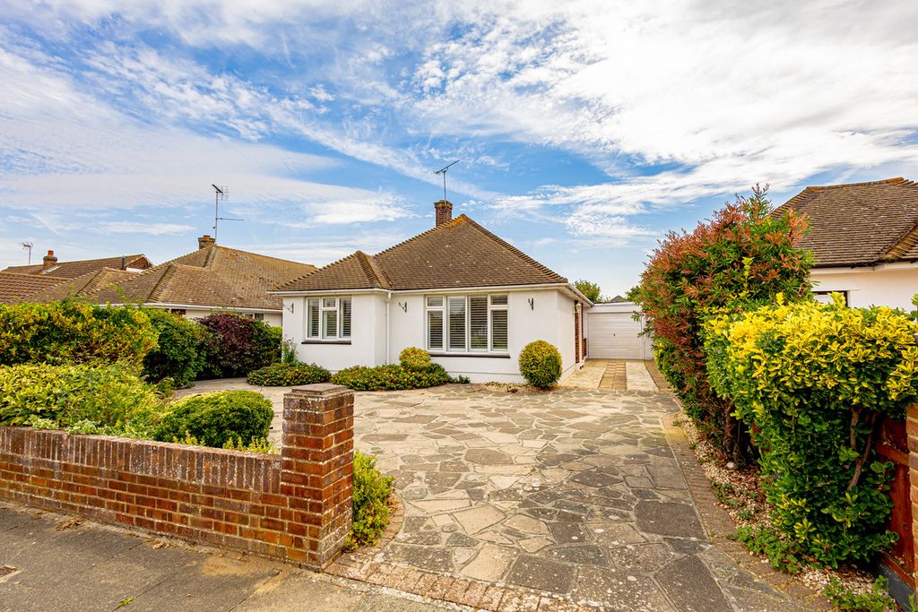 Property photo 1 of 46